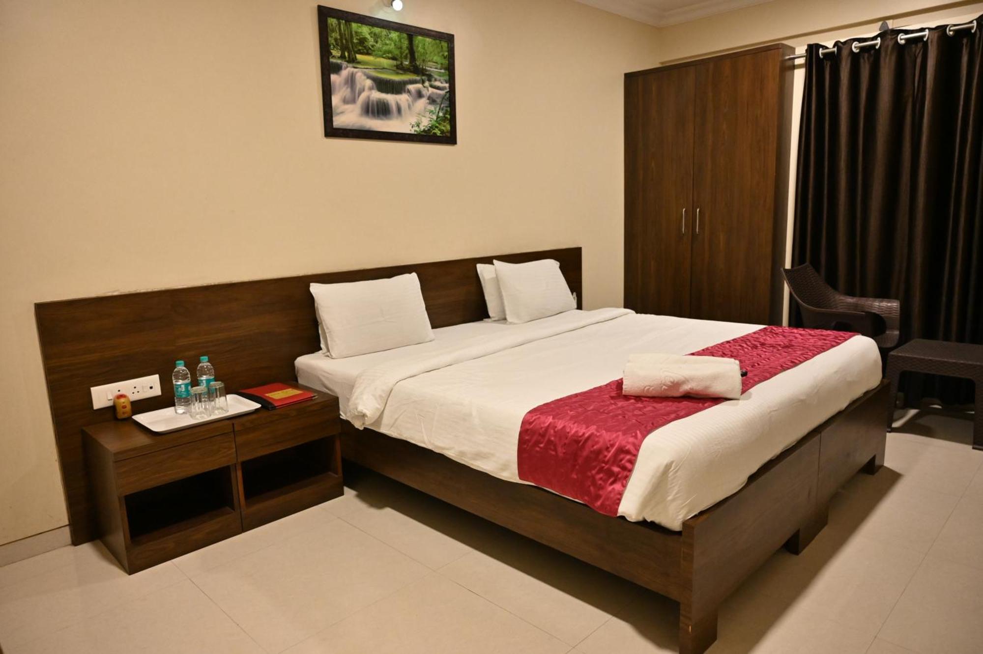 Kedari Residency Bed & Breakfast *