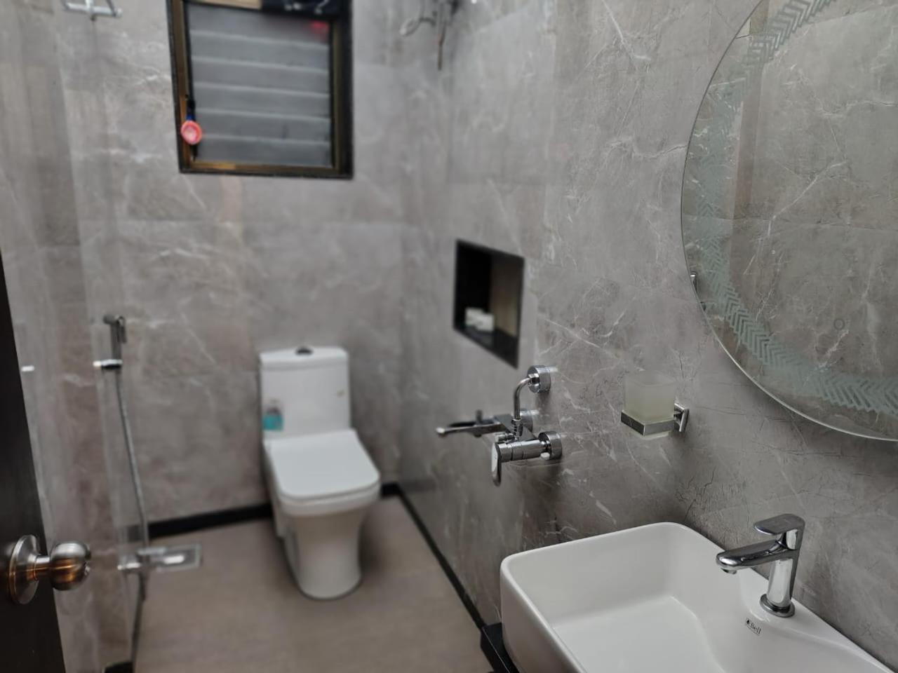 Bed & Breakfast Kedari Residency Pune